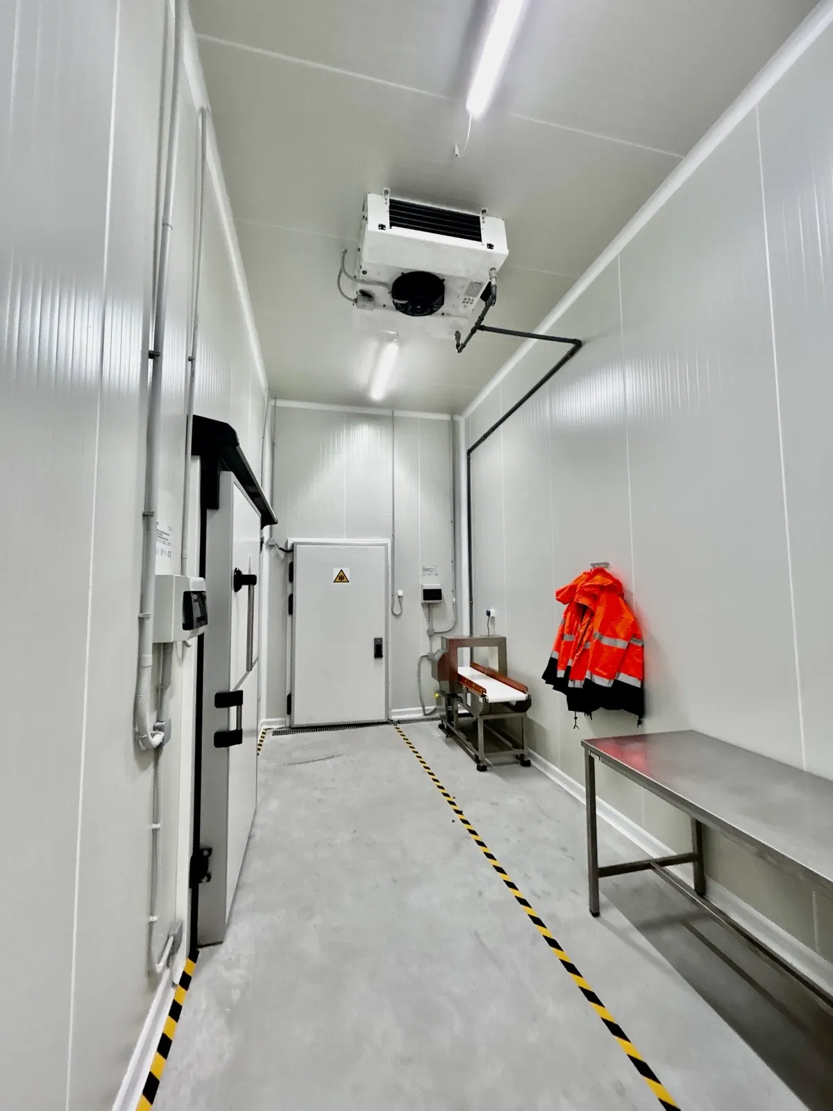 senarro-factory-freezer