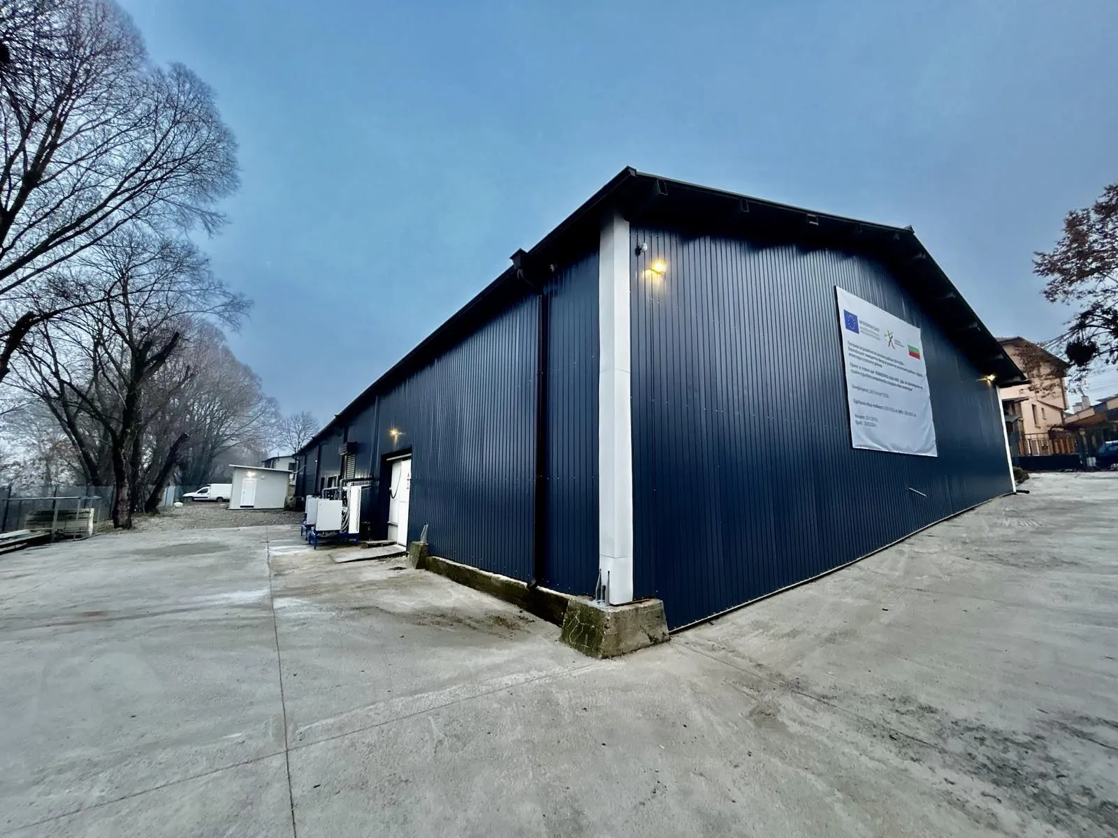 senarro-factory-outside